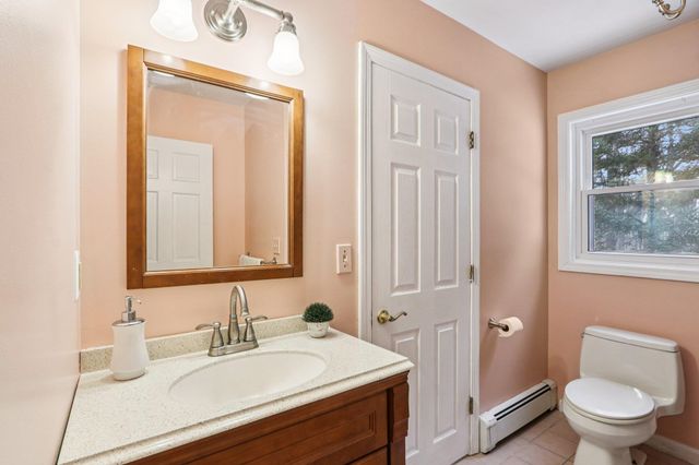 3 Highlander Drive, North Hampton, NH 03862