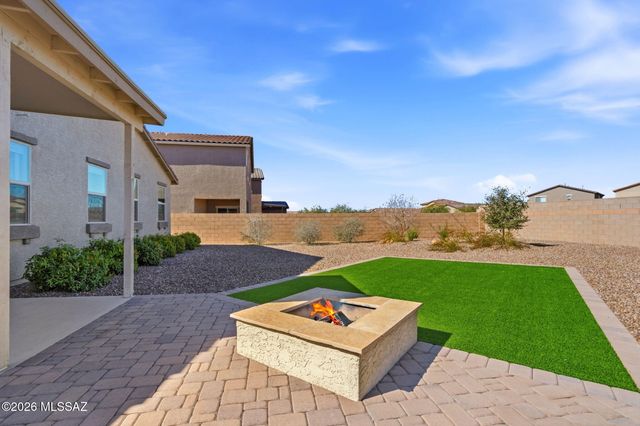 10498 W Beaman Lane, Marana, AZ 85653