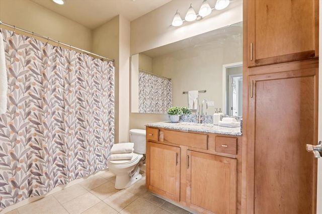 2678 McKnight Crossing Court, Rock Hill, MO 63124