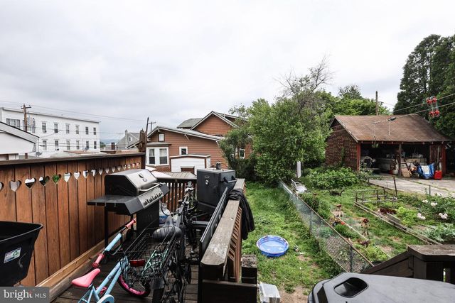 8 S 19TH ST, Pottsville, PA 17901