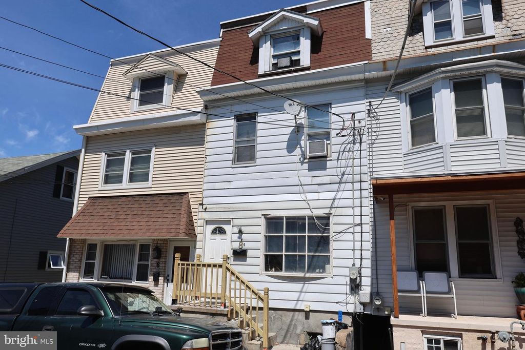 8 S 19TH ST, Pottsville, PA 17901