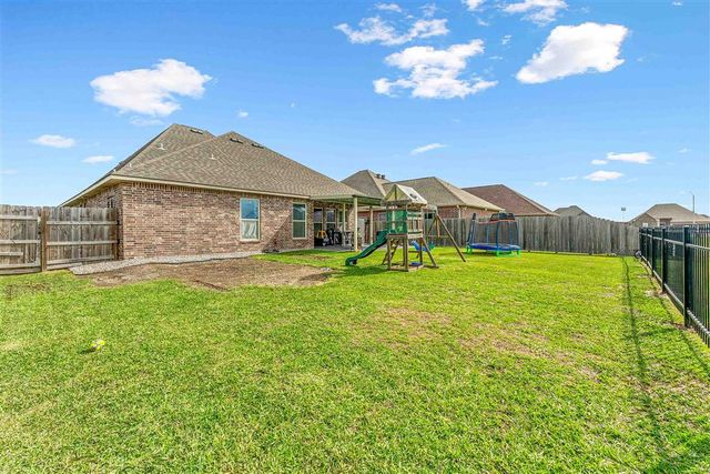 1859 Poeyfarre Drive, Lake Charles, LA 70611