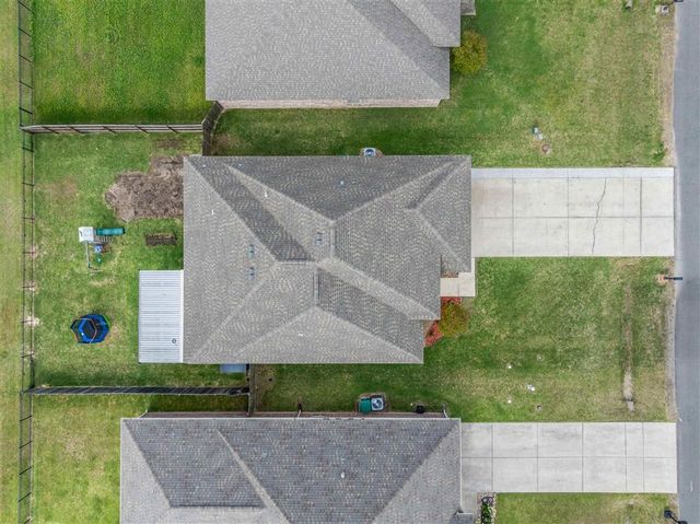 1859 Poeyfarre Drive, Lake Charles, LA 70611