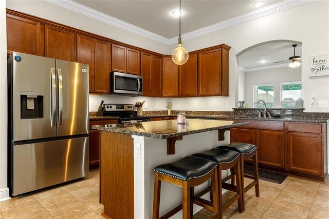 1859 Poeyfarre Drive, Lake Charles, LA 70611