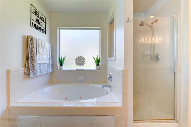 2531 Bay Hill Drive, Baytown, TX 77523