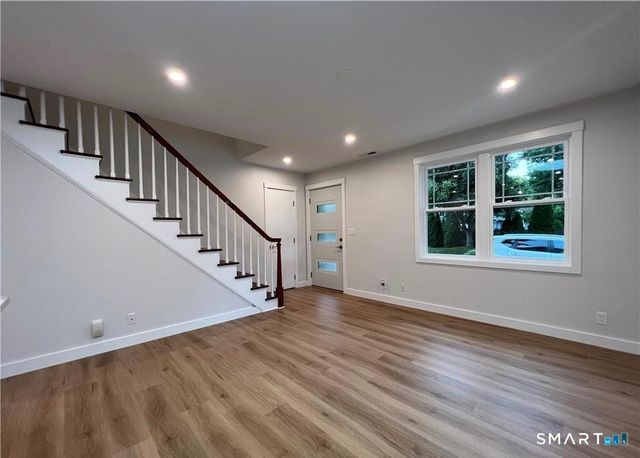 429 Round Hill Road, Fairfield, CT 06824