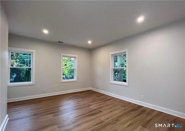 429 Round Hill Road, Fairfield, CT 06824