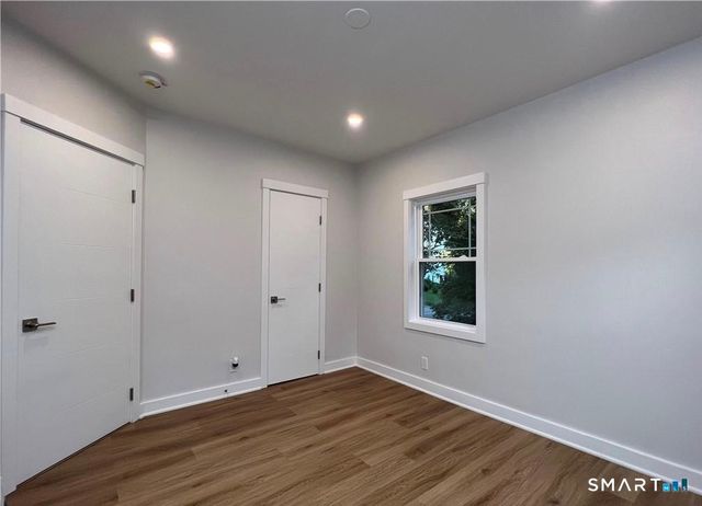 429 Round Hill Road, Fairfield, CT 06824