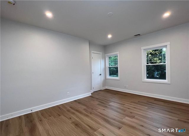 429 Round Hill Road, Fairfield, CT 06824