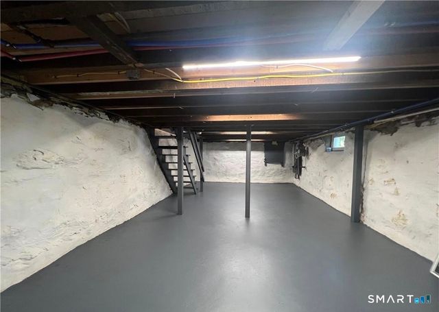 429 Round Hill Road, Fairfield, CT 06824