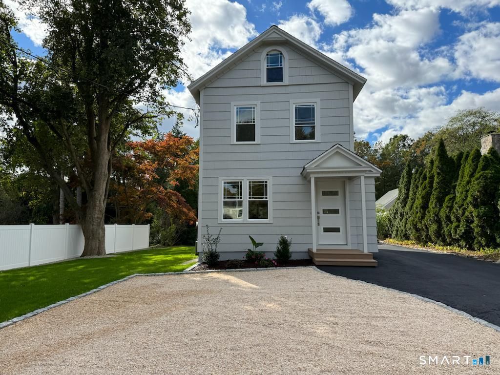 429 Round Hill Road, Fairfield, CT 06824