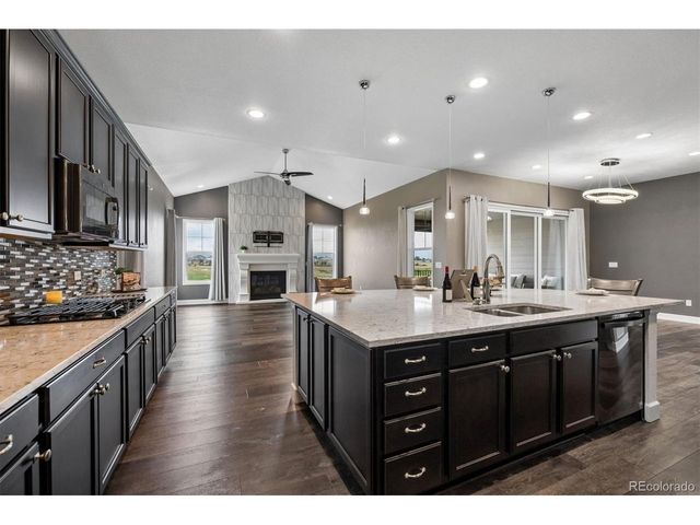 854 Flora View Dr, Erie, CO 80516