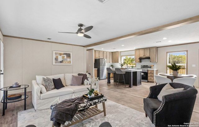 6093 Leal, Pleasanton, TX 78064