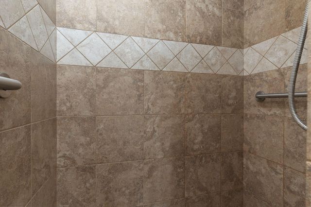 137 Silverbell Circle, Lake Jackson, TX 77566