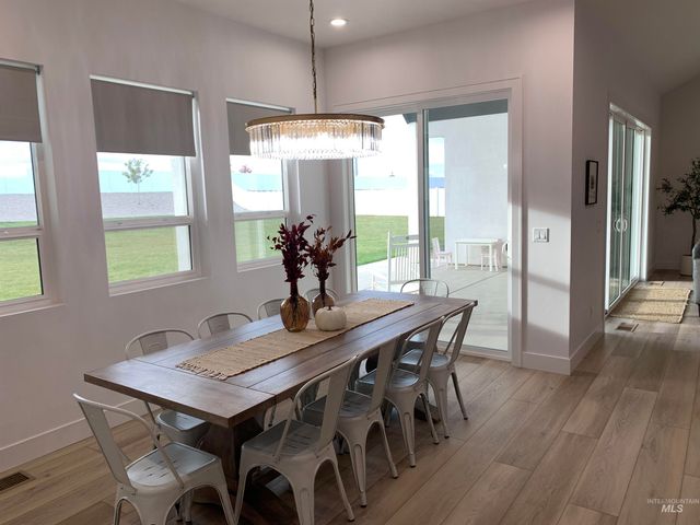 24501 Himark Way, Caldwell, ID 83607