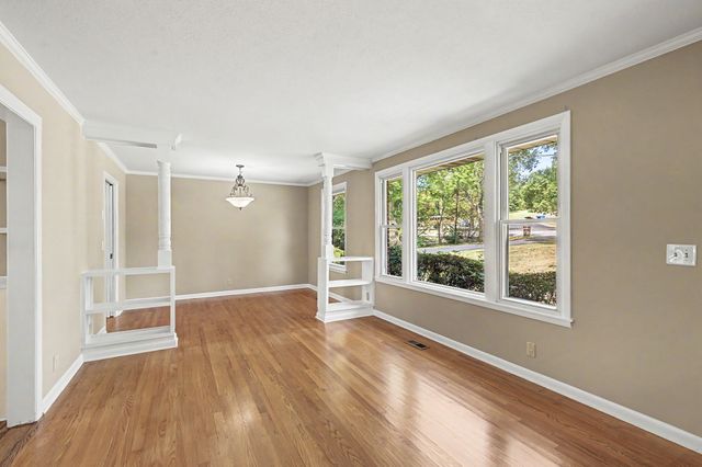 570 Joyce Ln, Nashville, TN 37216