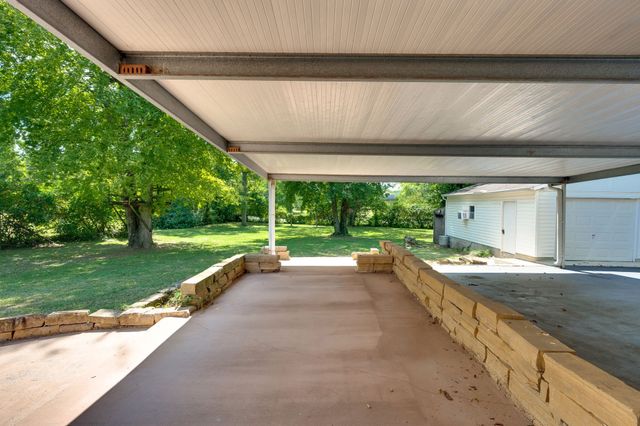 570 Joyce Ln, Nashville, TN 37216