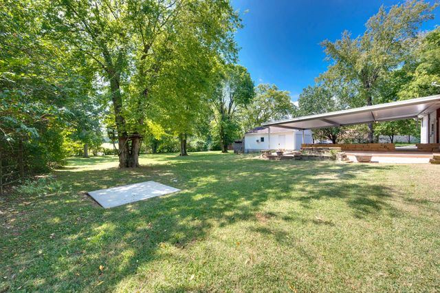 570 Joyce Ln, Nashville, TN 37216