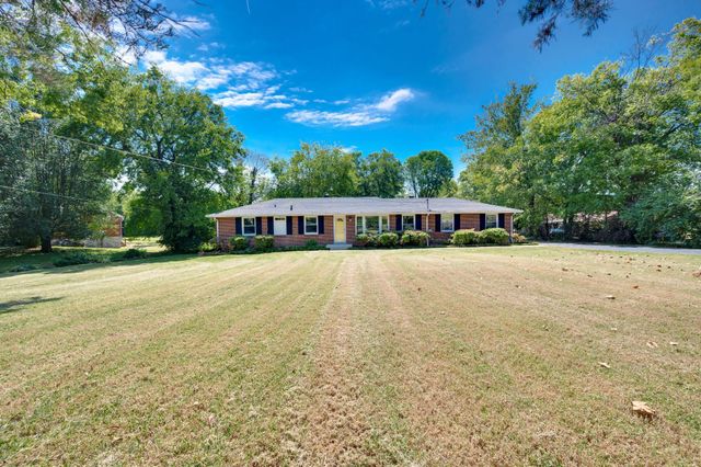 570 Joyce Ln, Nashville, TN 37216
