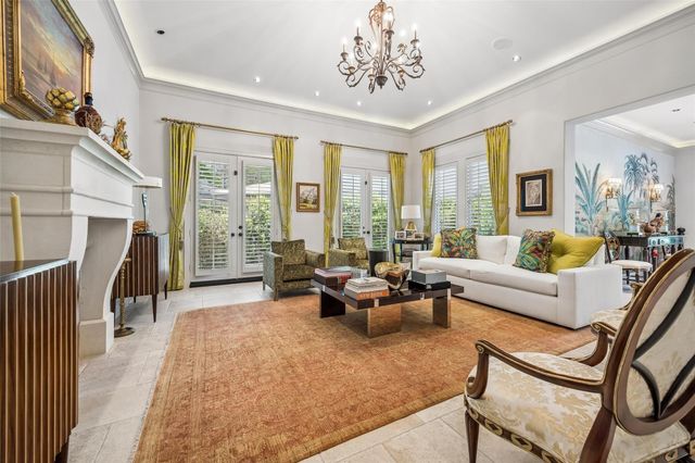 422 Pinewold Drive, Houston, TX 77056