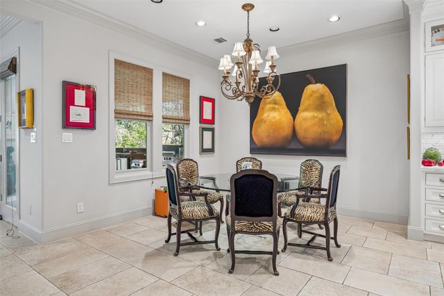 422 Pinewold Drive, Houston, TX 77056