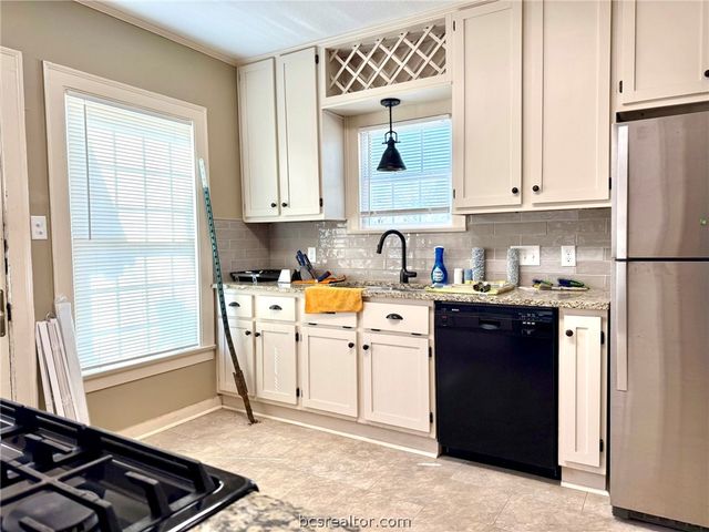 500 Ayrshire Street, College Station, TX 77840