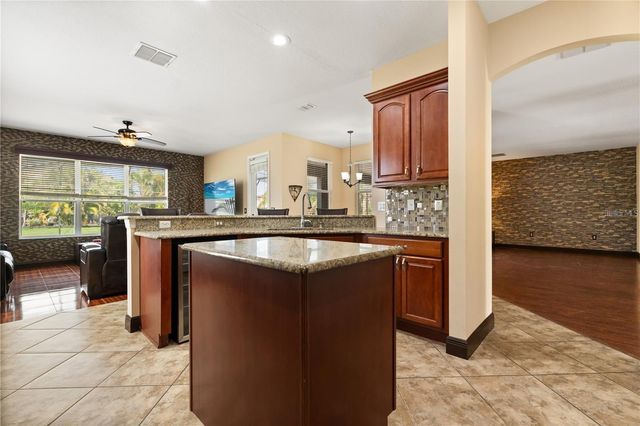 3759 EAGLE ISLE CIRCLE, Kissimmee, FL 34746