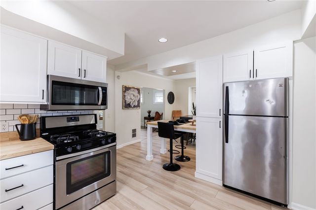 31 Wyndham Road, Rochester, NY 14612