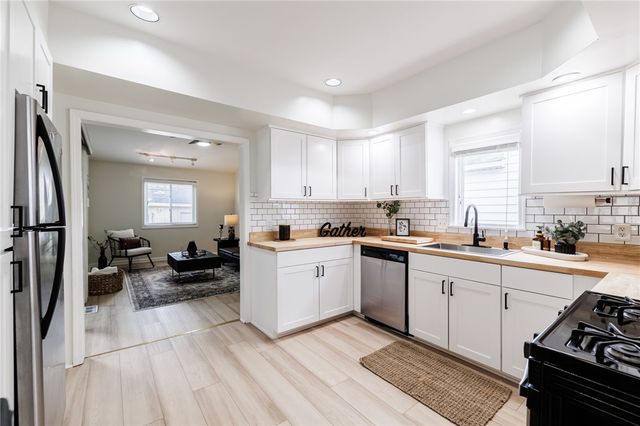 31 Wyndham Road, Rochester, NY 14612