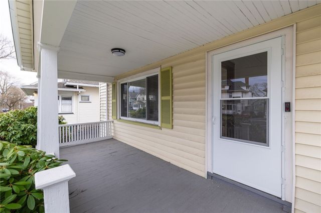 31 Wyndham Road, Rochester, NY 14612