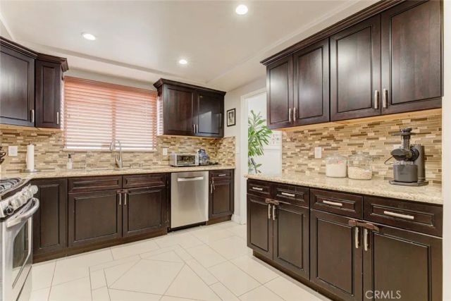 6847 Haskell Avenue 1, Van Nuys, CA 91406
