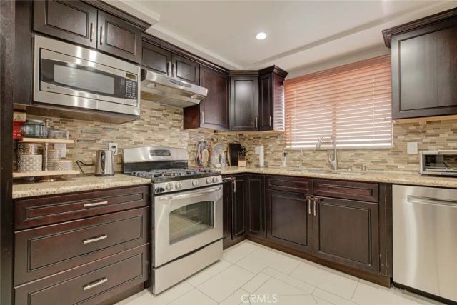 6847 Haskell Avenue 1, Van Nuys, CA 91406