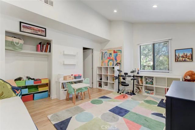 6847 Haskell Avenue 1, Van Nuys, CA 91406