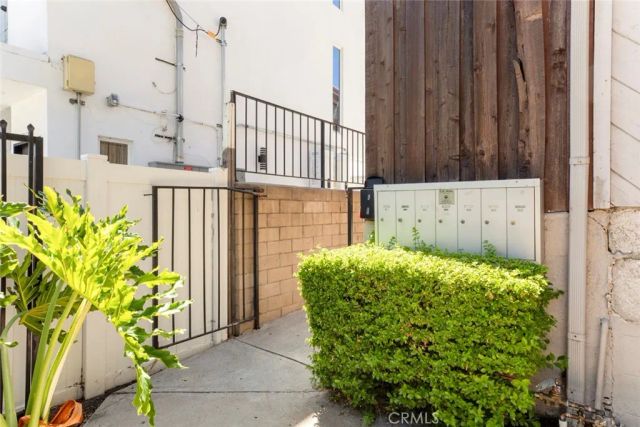 6847 Haskell Avenue 1, Van Nuys, CA 91406