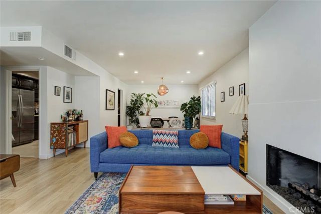6847 Haskell Avenue 1, Van Nuys, CA 91406