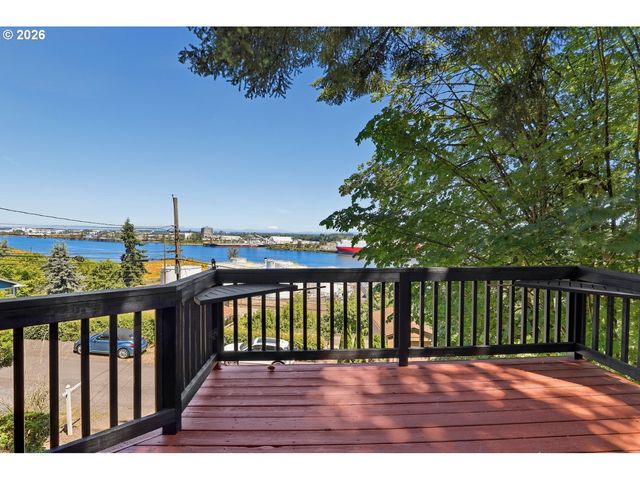 9897 Nw HOGE Ave, Portland, OR 97231