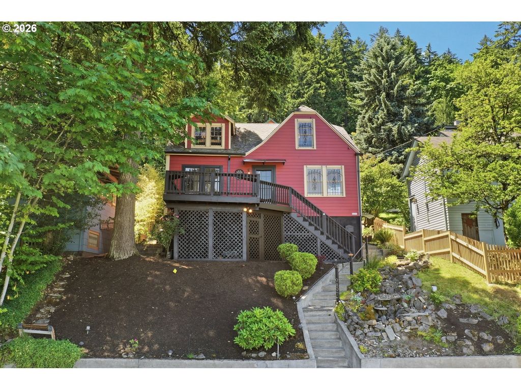 9897 Nw HOGE Ave, Portland, OR 97231