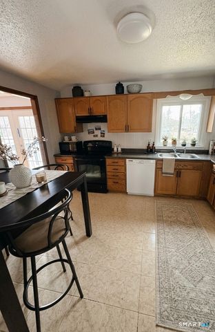 59 Pheasant Lane, East Hartford, CT 06108