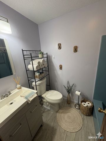 59 Pheasant Lane, East Hartford, CT 06108