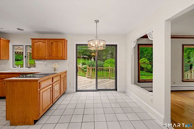 18 Kreiner Lane, Norwalk, CT 06850