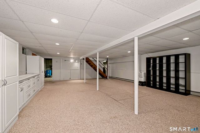 18 Kreiner Lane, Norwalk, CT 06850