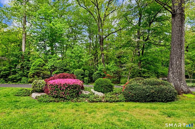 18 Kreiner Lane, Norwalk, CT 06850
