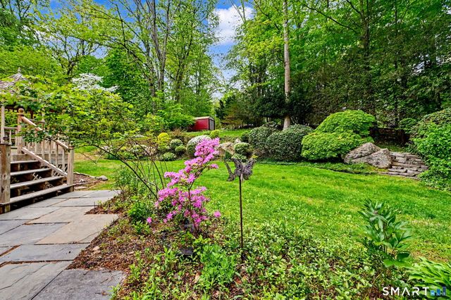 18 Kreiner Lane, Norwalk, CT 06850