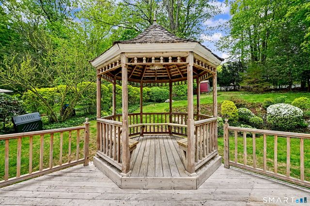 18 Kreiner Lane, Norwalk, CT 06850