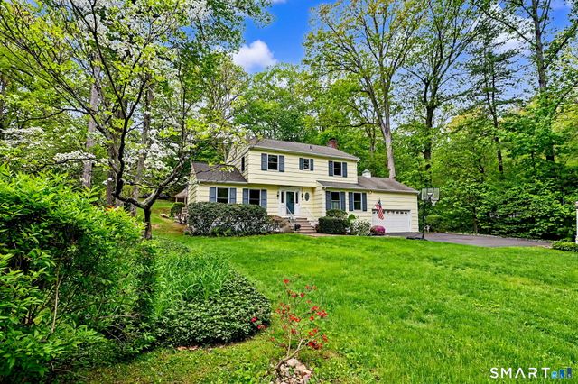 18 Kreiner Lane, Norwalk, CT 06850
