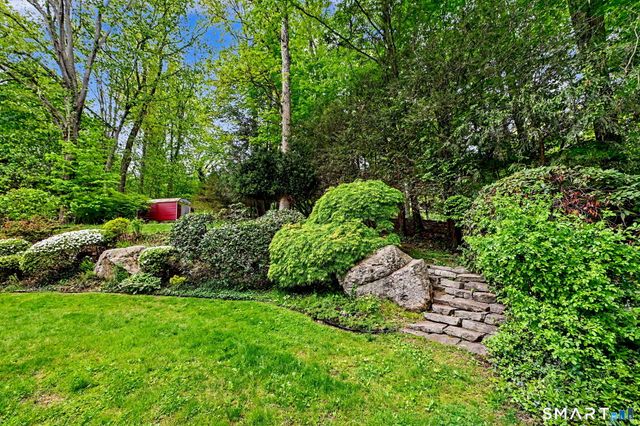 18 Kreiner Lane, Norwalk, CT 06850