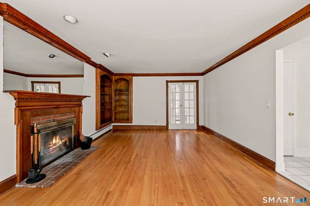 18 Kreiner Lane, Norwalk, CT 06850