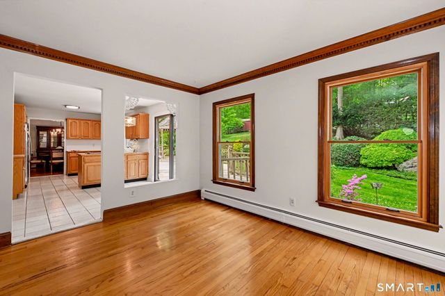 18 Kreiner Lane, Norwalk, CT 06850