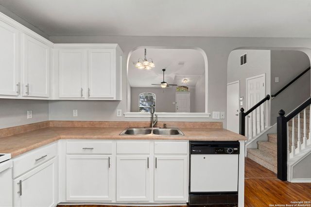 7435 Draco Leap, San Antonio, TX 78252