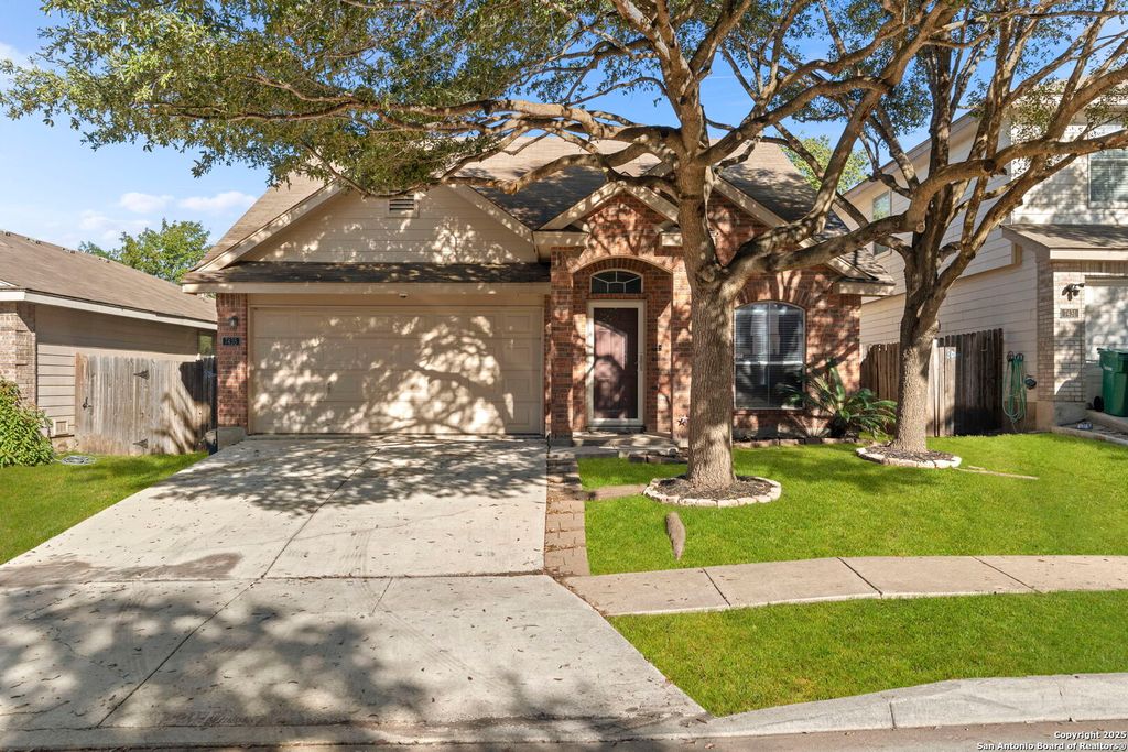 7435 Draco Leap, San Antonio, TX 78252